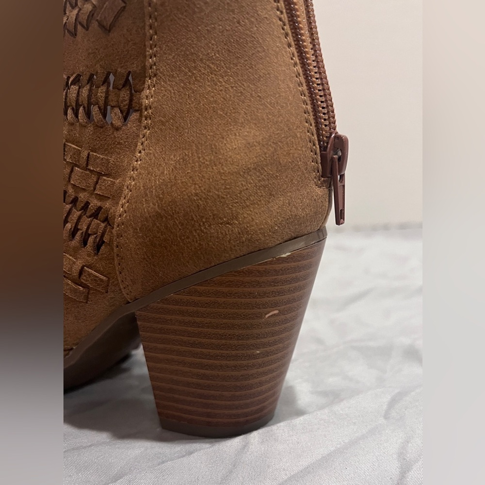 Maurice Women’s Boho Western Woven Brown Block Heel Ankle Booties Faux Leather 8 - Picture 10 of 10